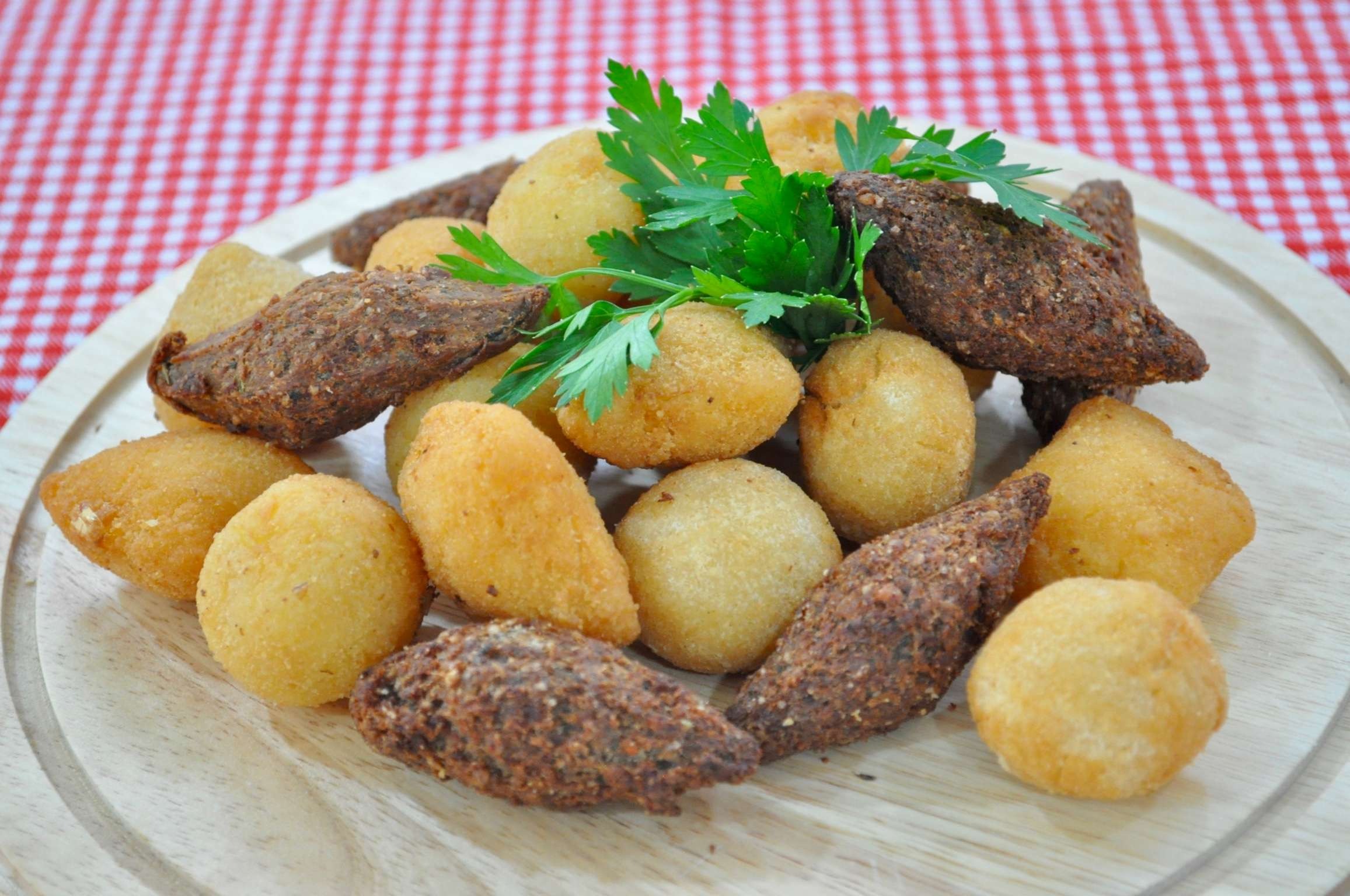 Mini coxinhas para festa
